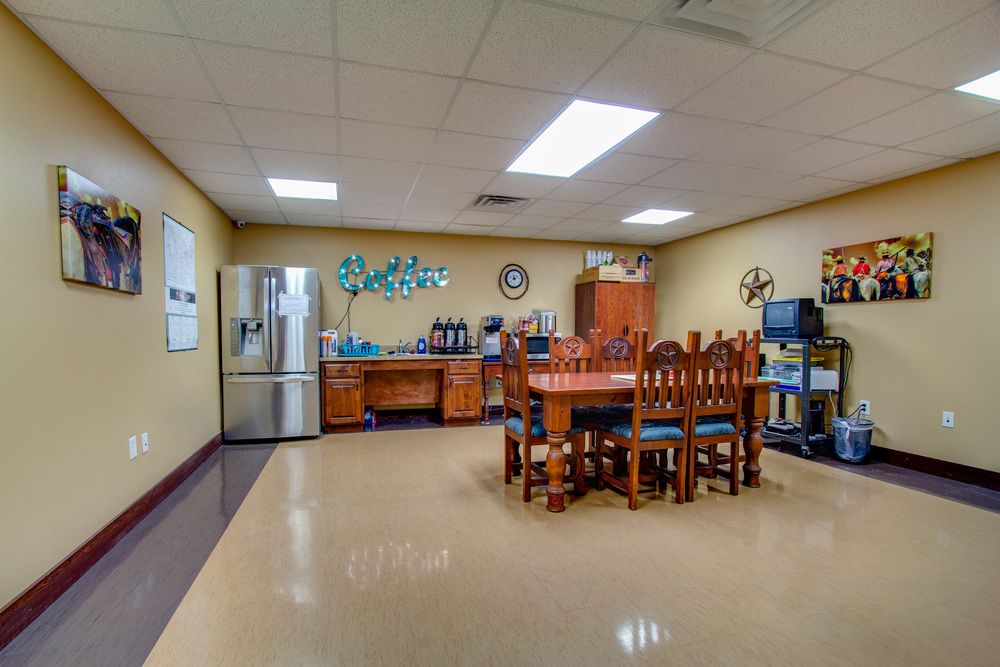 Industrial For Sale: 5655 S Interstate 35, New Braunfels, TX 78132